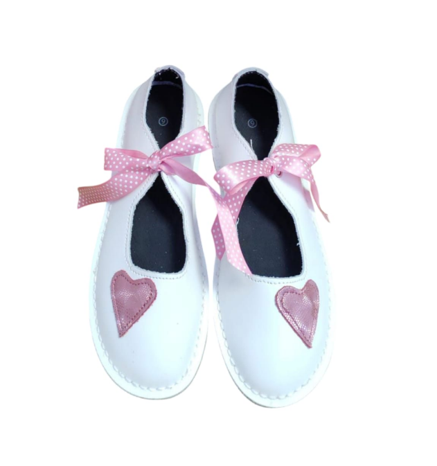Ladies Leather Hearted Pumps with Laces - White / Pink